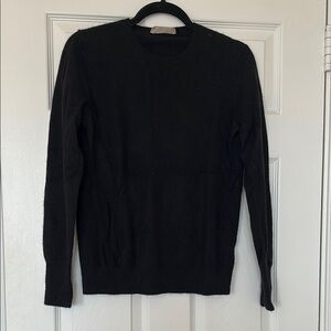 Everlane 100% cashmere black crew neck sweater size M